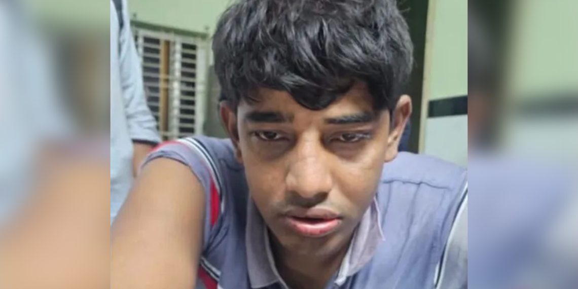 শিক্ষার্থীর মাকে বাড়িতে ডেকে ধর্ষণ, শিক্ষক গ্রেপ্তার