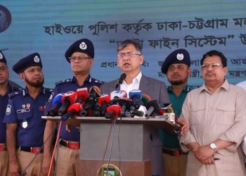 চাঁদাবাজির সঙ্গে পুলিশের কোনও সদস্য জড়িত থাকলে ব্যবস্থা: স্বরাষ্ট্রমন্ত্রী