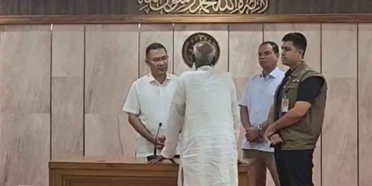 গুম-খুনের শিকার ও শহীদ পরিবারের হাতে চাকরির নিয়োগপত্র দিলেন প্রধানমন্ত্রী