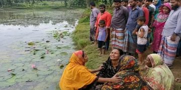 যশোরে শাপলা তুলতে গিয়ে পানিতে ডুবে ভাই-বোনের মৃত্যু