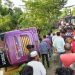 নিয়ন্ত্রণ হারিয়ে খাদে পড়লো স্লিপার বাস, গ্লাস ভেঙে বের করা হলো যাত্রীদের