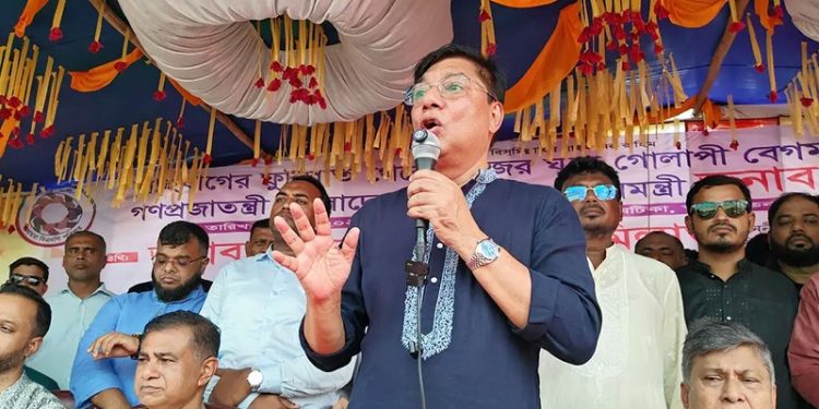 শেখ হাসিনা কালকেই আসুক, আমরা রিসিভ করব: বিমানমন্ত্রী