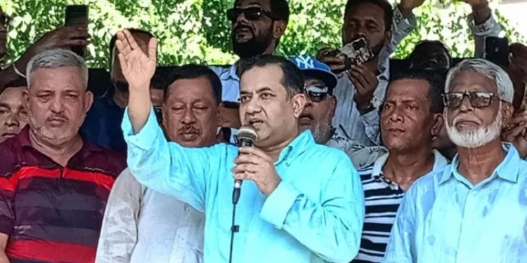 ‘আপা আপা করিস নারে, আপা আর আসবে নারে’