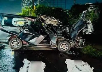চট্টগ্রামের কর্ণফুলীতে লরি-মাইক্রোবাস সংঘর্ষে নিহত ৪