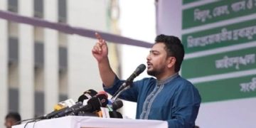 সরকার বাধা দিলে লংমার্চের ছয় দফা এক দফাতে পরিণত হবে: নাহিদ ইসলাম