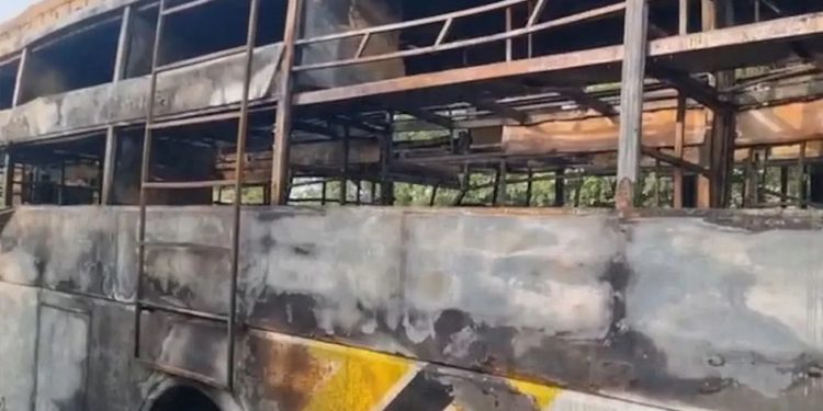 স্লিপার বাসে ভয়াবহ আগুন, ৯ যাত্রীর প্রাণহানি