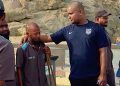 ওমরাতে গিয়ে প্রবাসীদের কষ্ট-দুর্দশার কথা শুনলেন হাসনাত