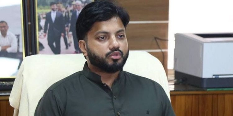 আজ দুপুরে প্রতিমন্ত্রী পদ থেকে পদত্যাগের চূড়ান্ত ঘোষণা দেব: ইশরাক