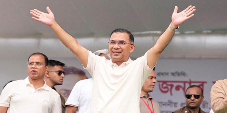 খুলনায় পৌঁছেছেন প্রধানমন্ত্রী তারেক রহমান