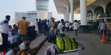 সৌদিগামী ৫১ ফ্লাইট বাতিল, দেশে আটকা সাড়ে ৫ হাজার যাত্রী