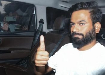 শর্তসাপেক্ষে জামিন পেলেন ককরোচ পার্টির প্রতিষ্ঠাতা অভিজিৎ দীপকে