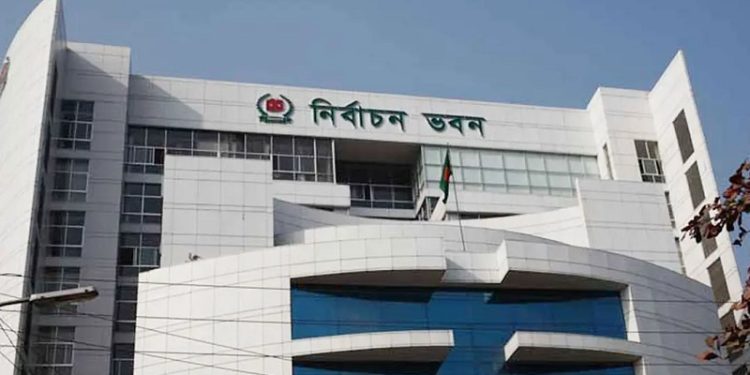বহিরাগতদের অবিলম্বে ঠাকুরগাঁও ছাড়ার নির্দেশ ইসির