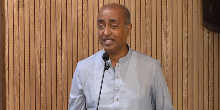 প্রবাসীদের জন্য বিশেষ আদালত গঠনের পরিকল্পনা সরকারের: আইনমন্ত্রী