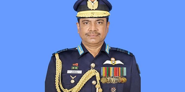 সাবেক বিমানবাহিনী প্রধান শেখ আবদুল হান্নান কাতারে গ্রেপ্তার